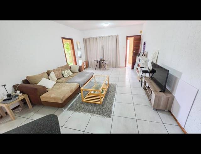 2 BEDROOM APARTMENT FOR SALE IN SUNNINGHILL